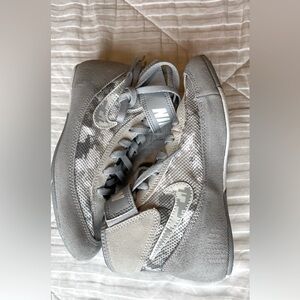 Youth Boys NIKE Wrestling Shoes w/ Silicone Sole Protector Skin INCLUDED